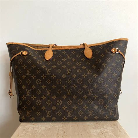 louis vuitton neverfull gm outfit|authentic louis vuitton neverfull gm.